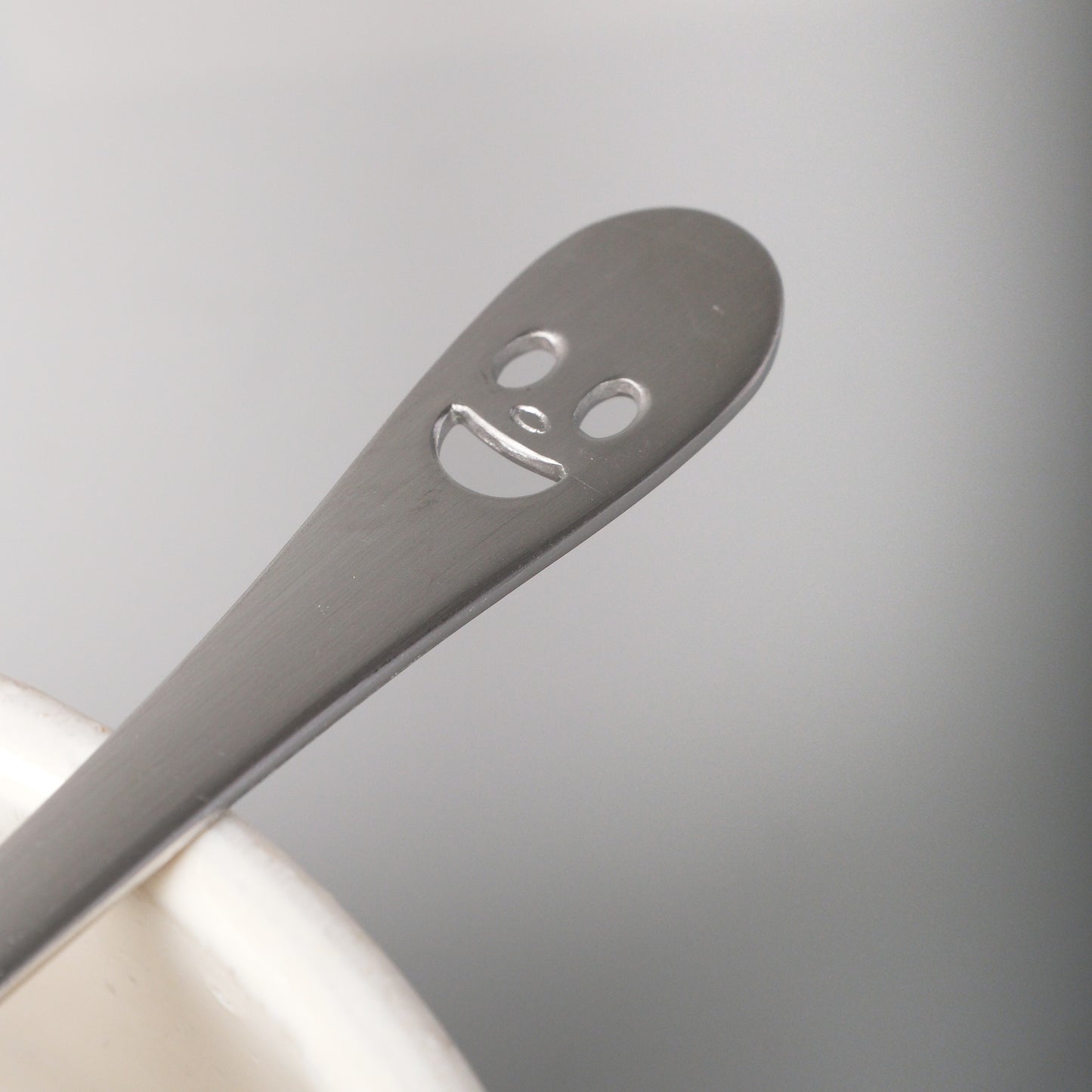 NICO Stainless Steel Matcha & Tea Strainer - Smiley